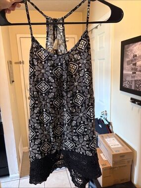 Mossimo Supply Co. Black and White Paisley Racerback Tank